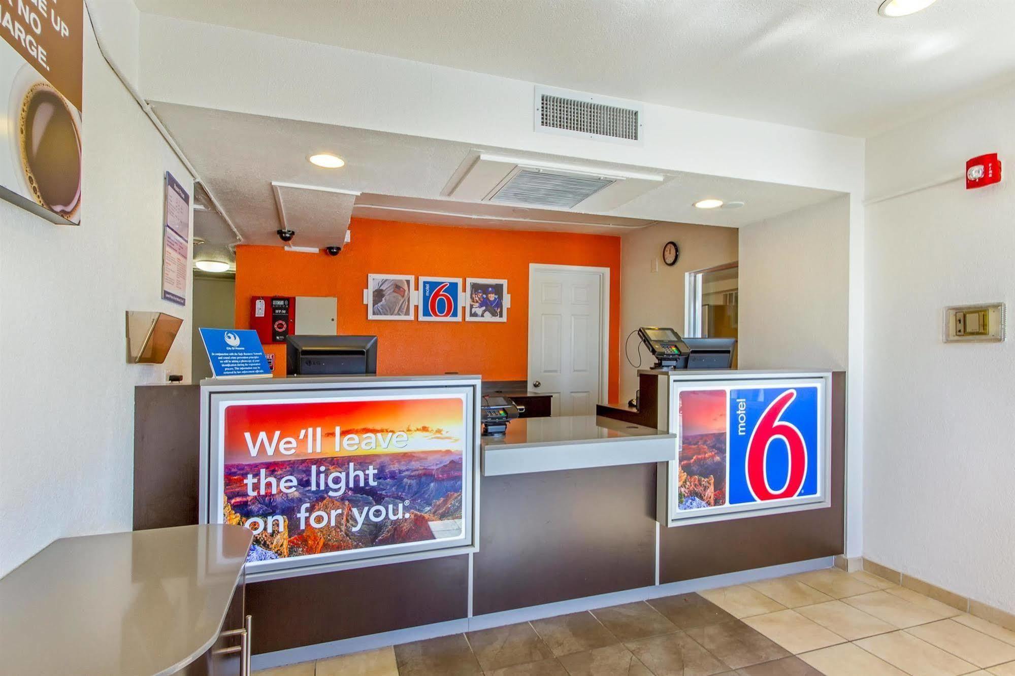 Motel 6-Phoenix, Az - North Bell Road Buitenkant foto