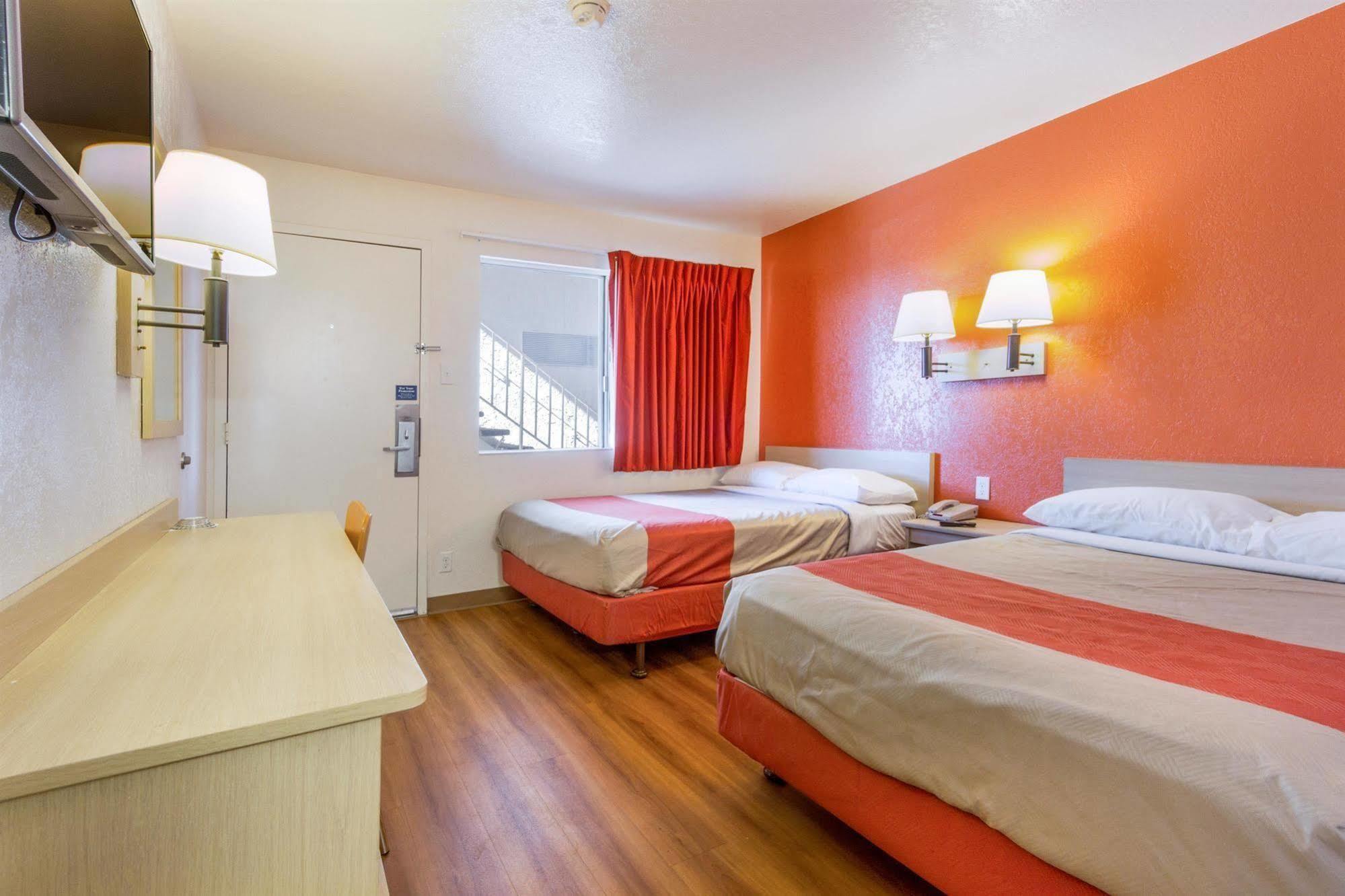 Motel 6-Phoenix, Az - North Bell Road Buitenkant foto
