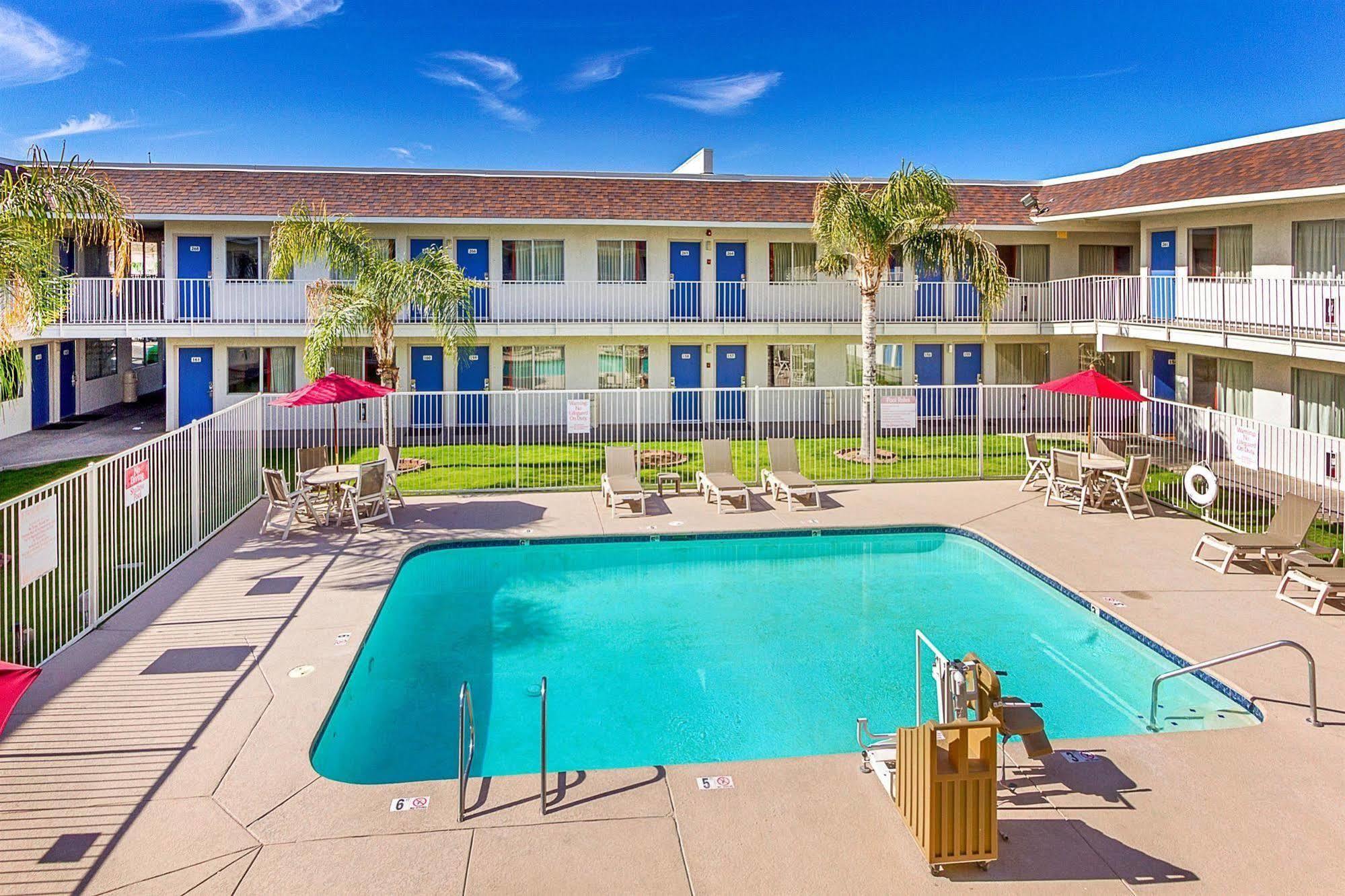 Motel 6-Phoenix, Az - North Bell Road Buitenkant foto